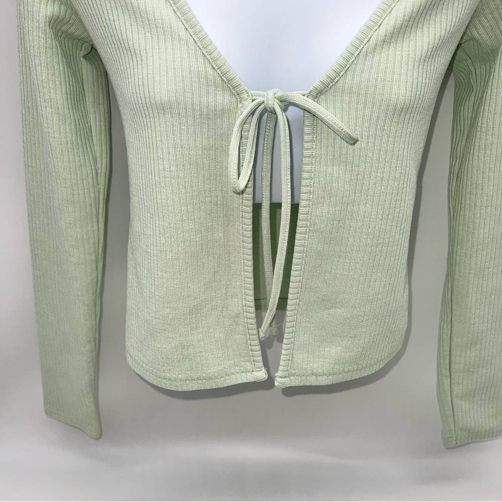 H&M Divided Women’s Light Green Ribbed Knit Open V Front Tie Cardigan-Size XL - Picture 3 of 8